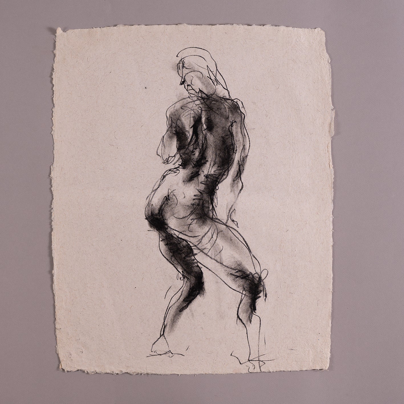 Estudio natural en papel crudo